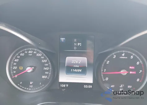 2017 Mercedes-Benz C 300 Luxury/Sport z USA, uszkodzony, nr VIN 55SWF4JB2HU210109